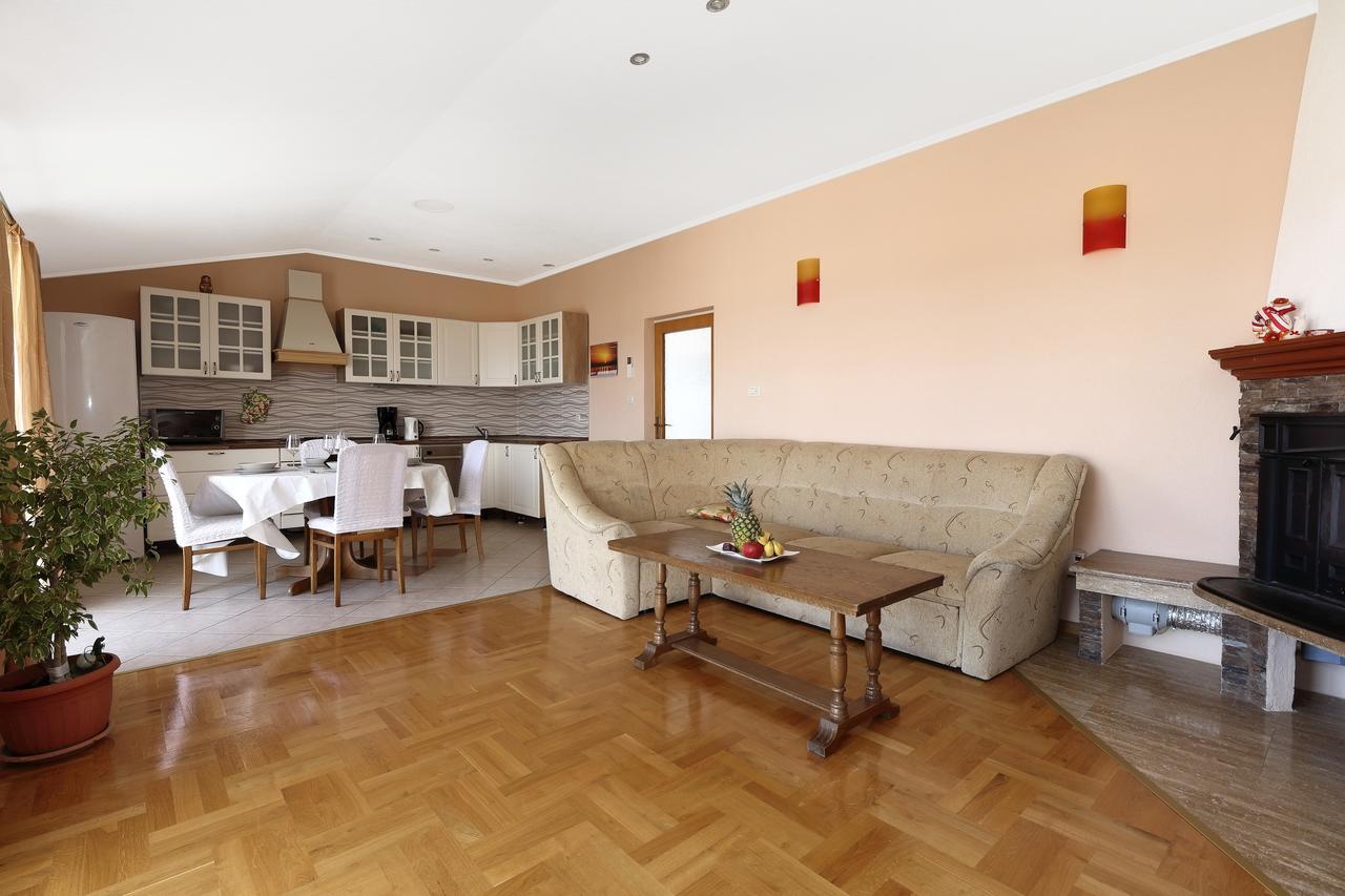 Dundic Apartment Makarska